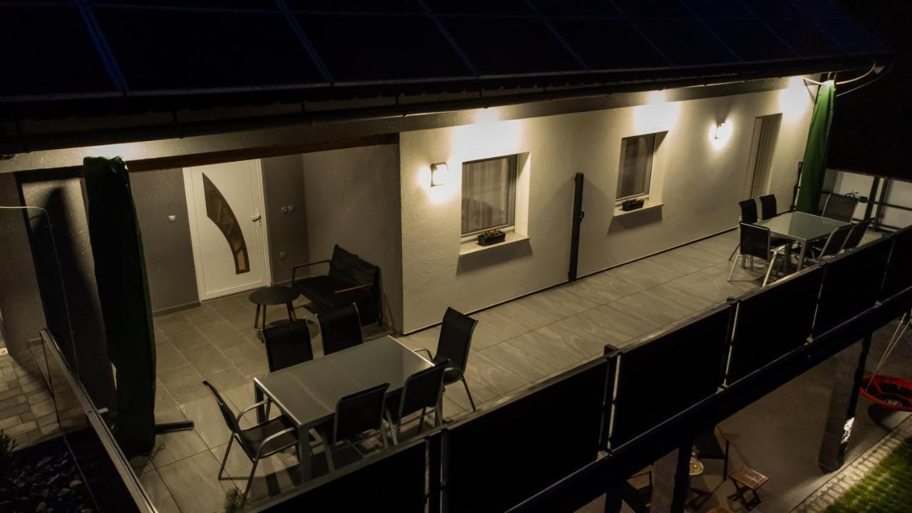 Apartmaji Gracner Dramlje Εξωτερικό φωτογραφία